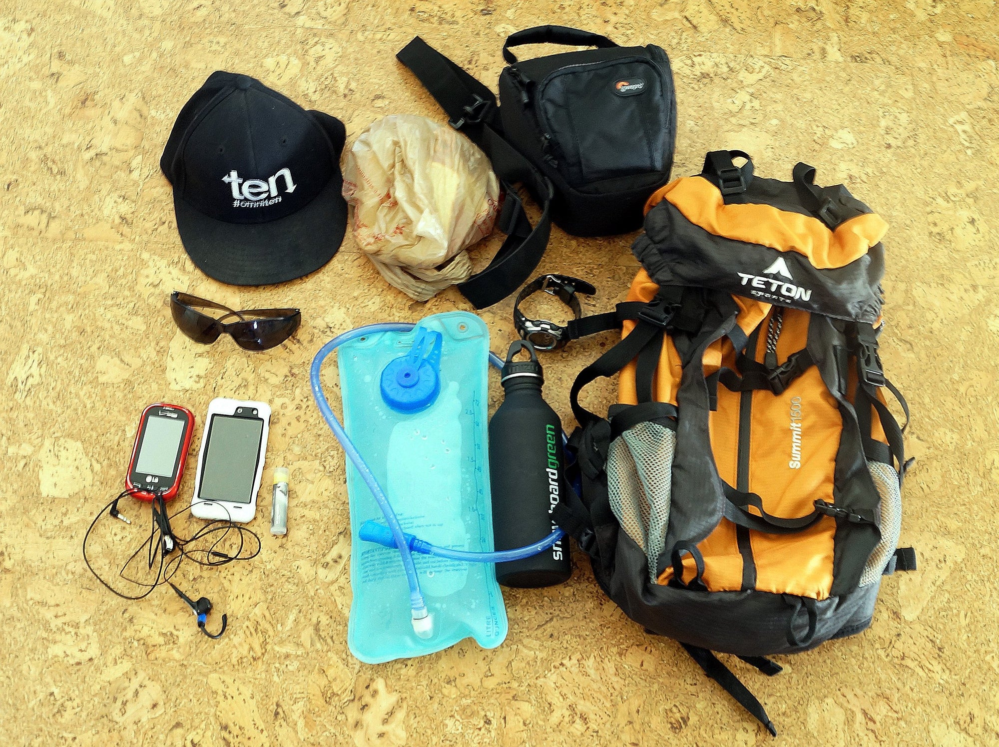 What to bring on a day hike